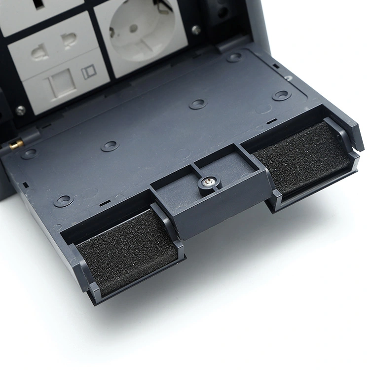 8 Module Capacity Socket Box Black Cover Plastic Floor Socket