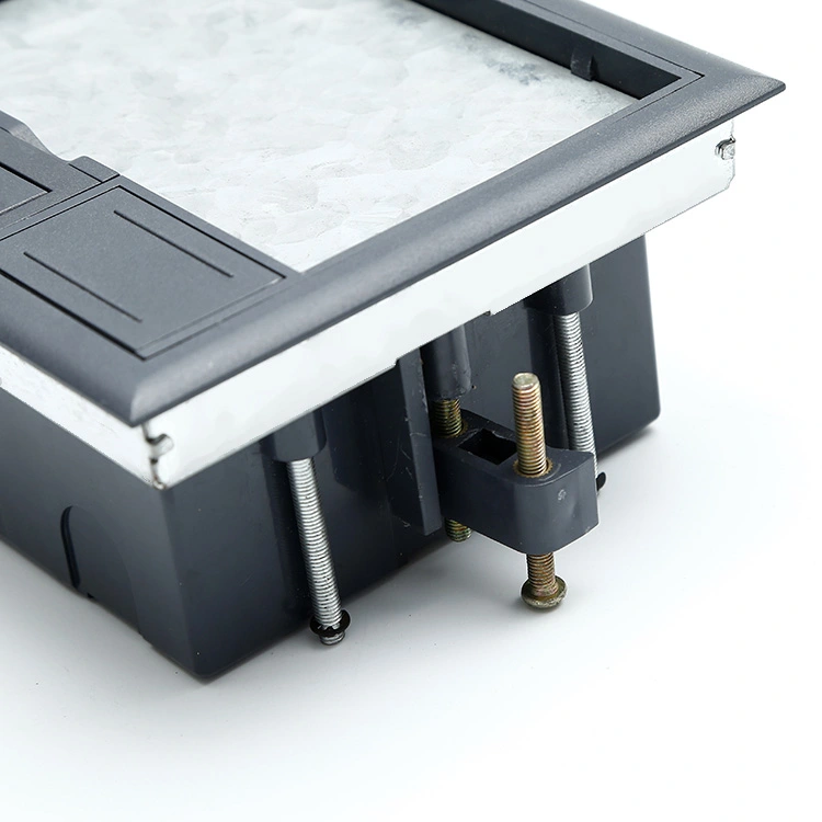 8 Module Capacity Socket Box Black Cover Plastic Floor Socket